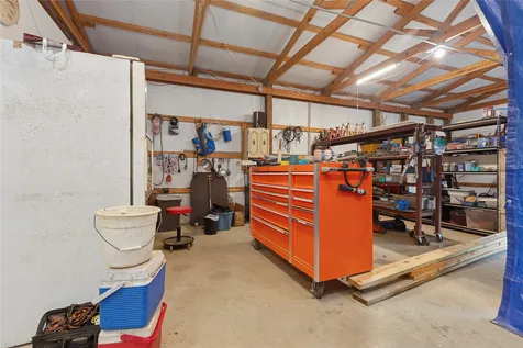 180 County Road 4255 De Kalb TX 75559