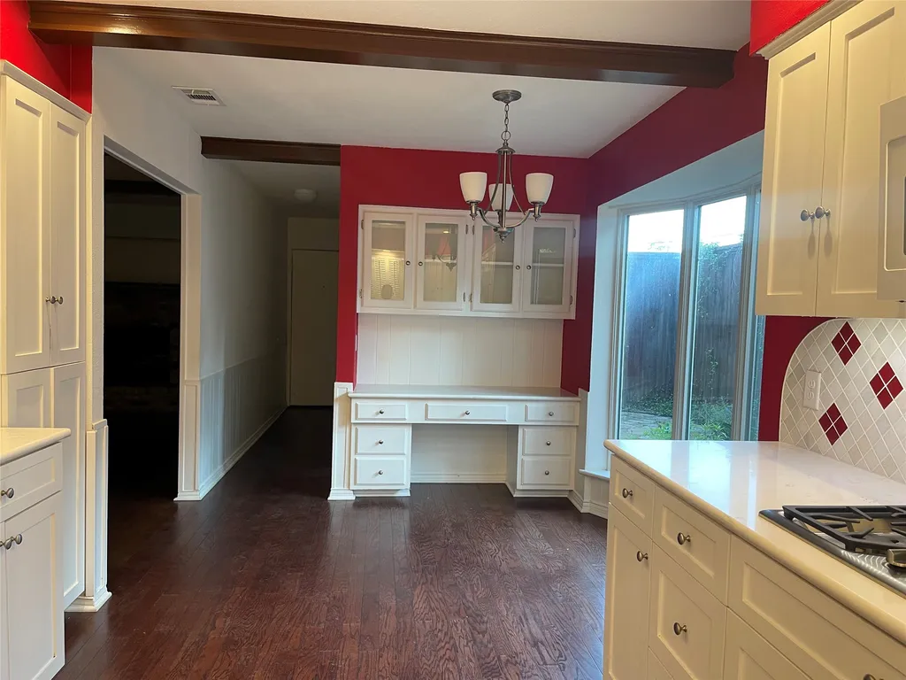 7814 La Manga Drive Dallas TX 75248