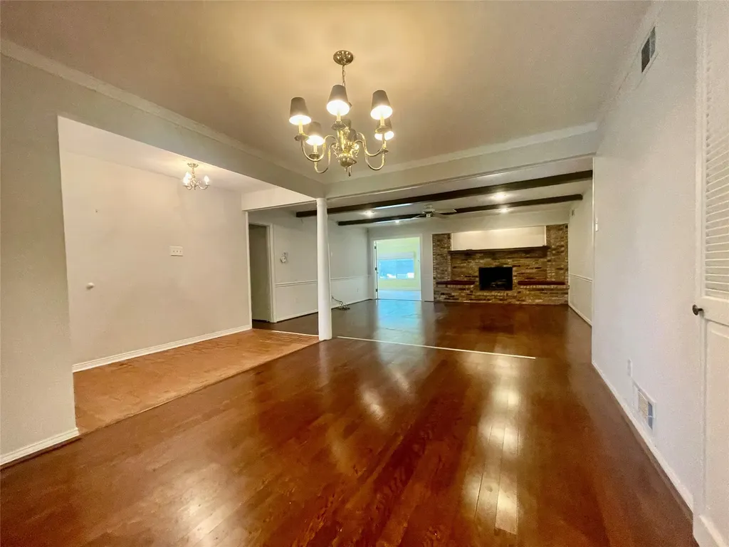 7814 La Manga Drive Dallas TX 75248