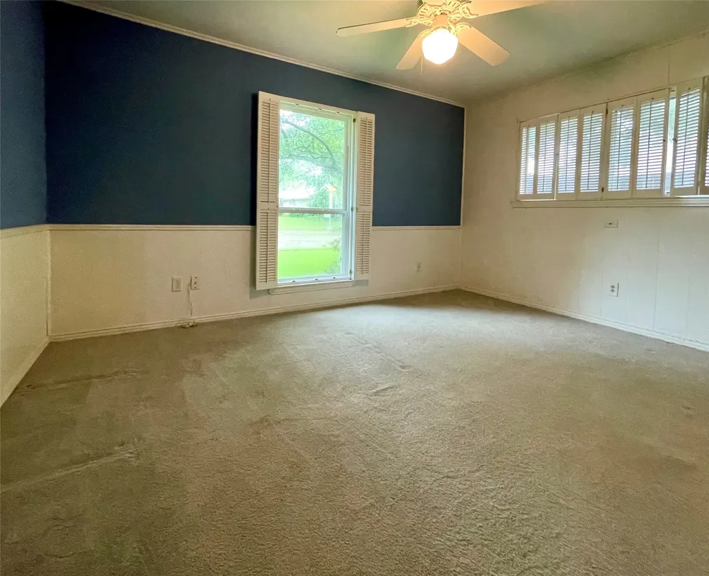 7814 La Manga Drive Dallas TX 75248
