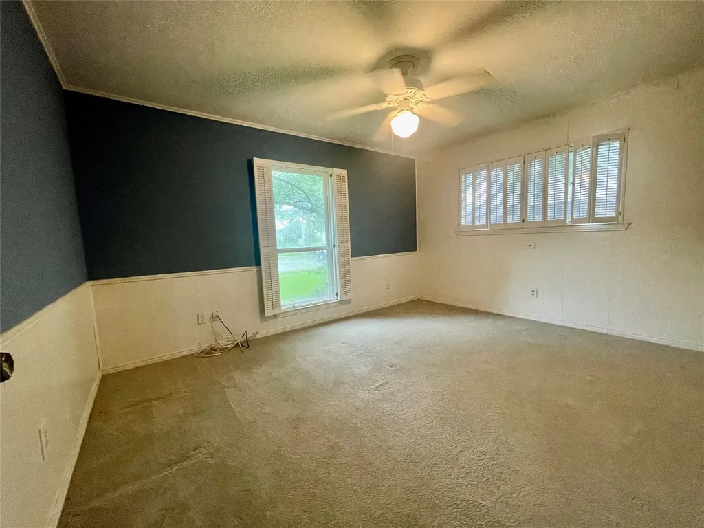 7814 La Manga Drive Dallas TX 75248
