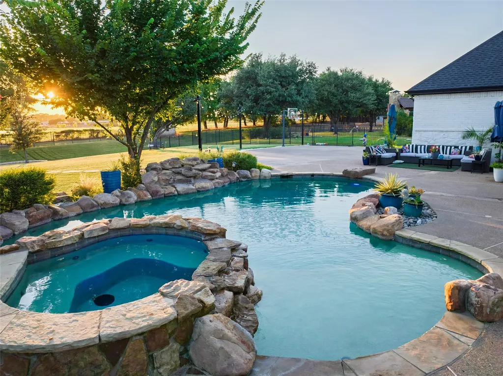 250 Whistling Duck Lane Double Oak TX 75077