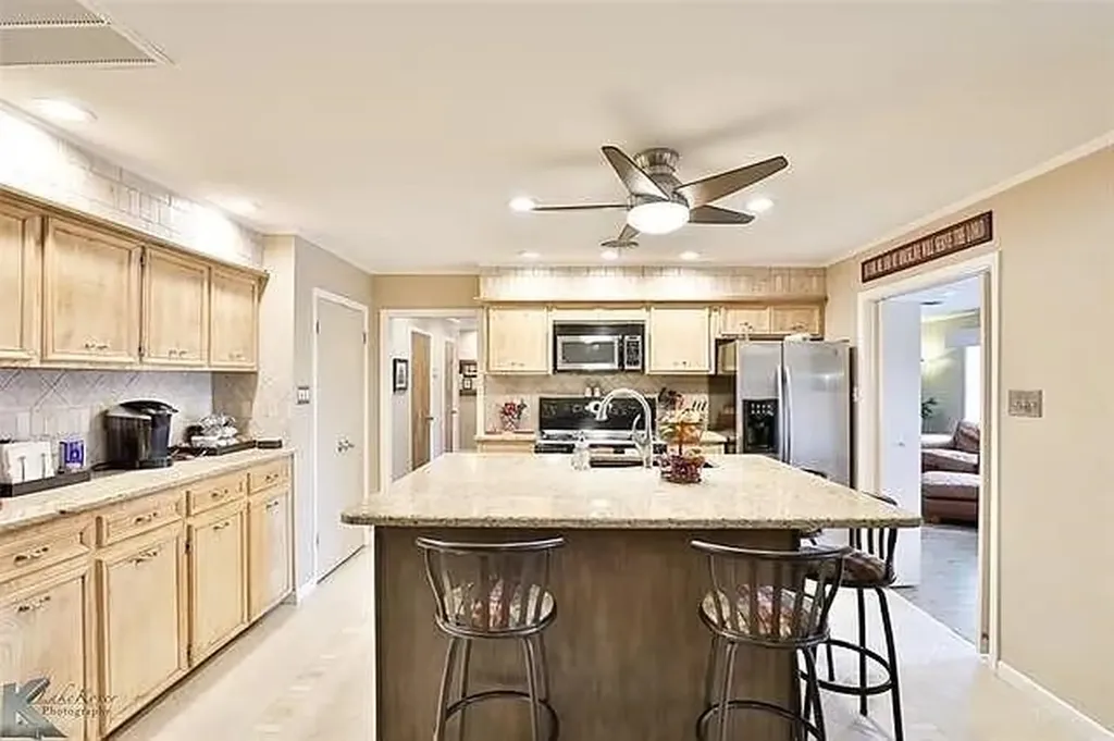 55 Surrey Square Abilene TX 79606