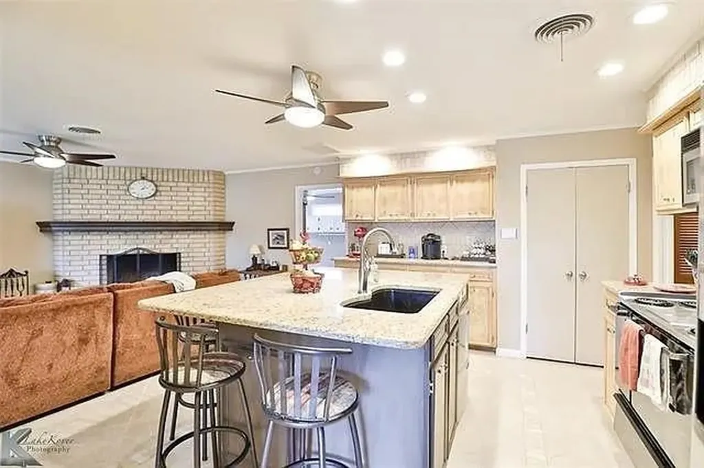 55 Surrey Square Abilene TX 79606