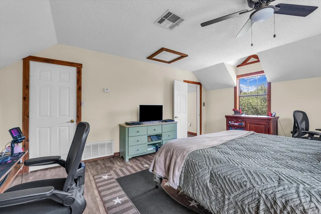 1 Chauna Way Bruceville TX 76630