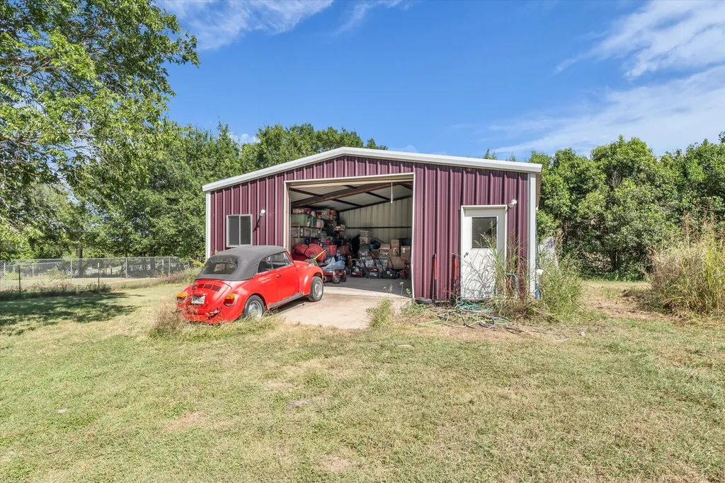 1 Chauna Way Bruceville TX 76630