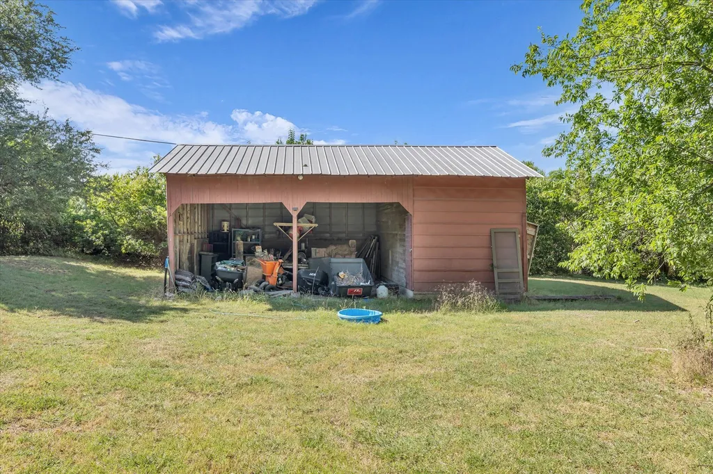 1 Chauna Way Bruceville TX 76630