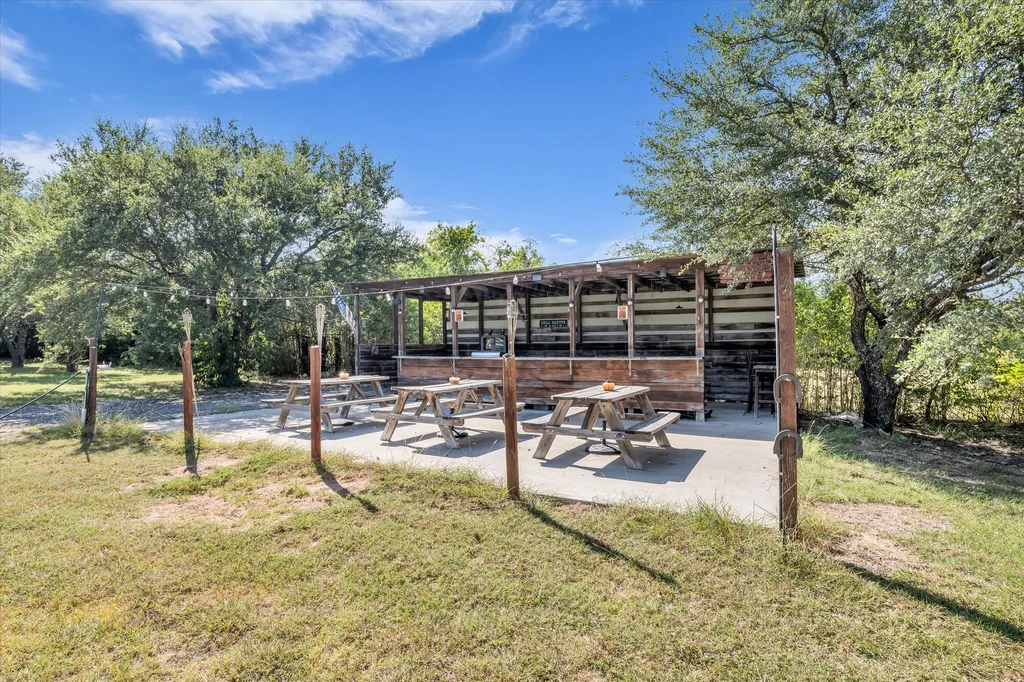 1 Chauna Way Bruceville TX 76630