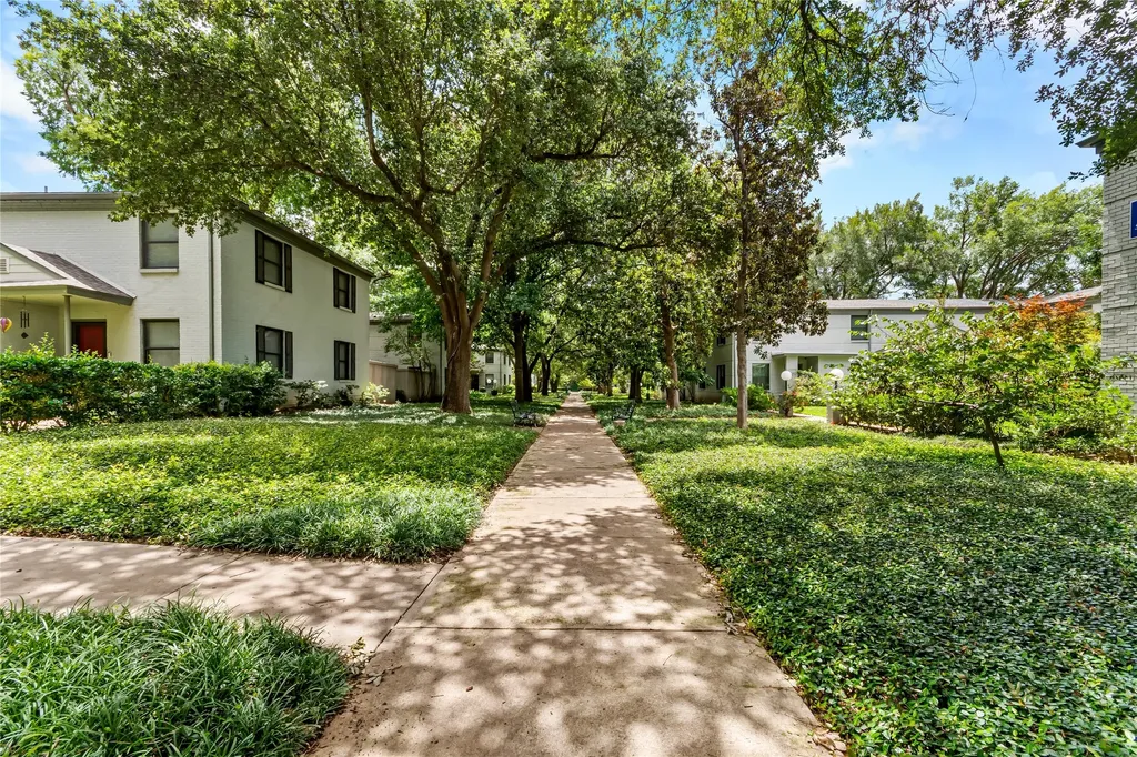 4941 N Hall Street Dallas TX 75235