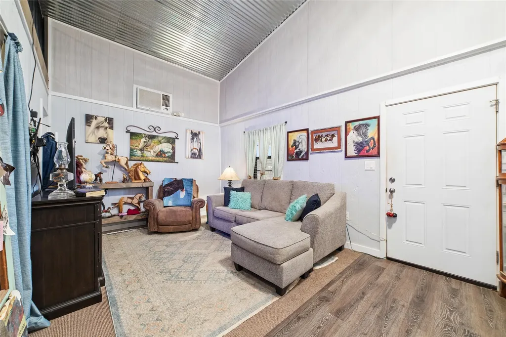 2050 Glen Oaks Drive May TX 76857