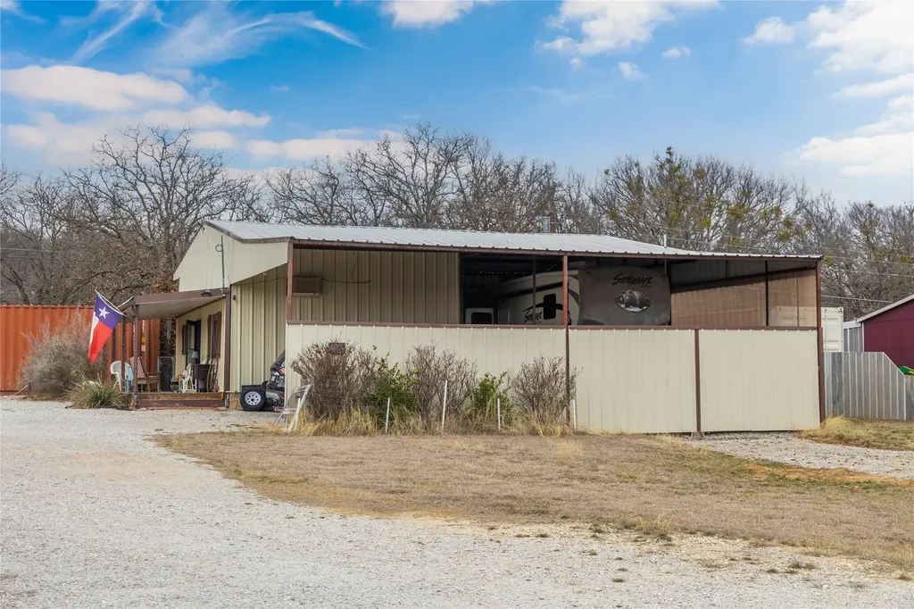 2050 Glen Oaks Drive May TX 76857