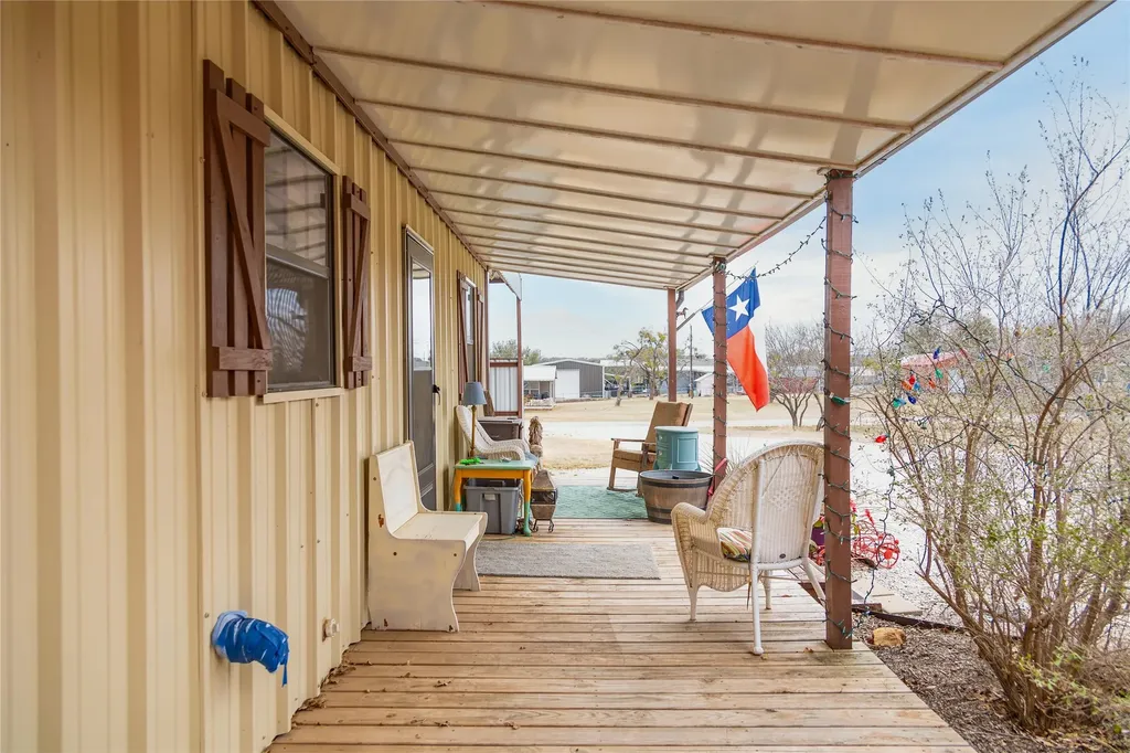 2050 Glen Oaks Drive May TX 76857