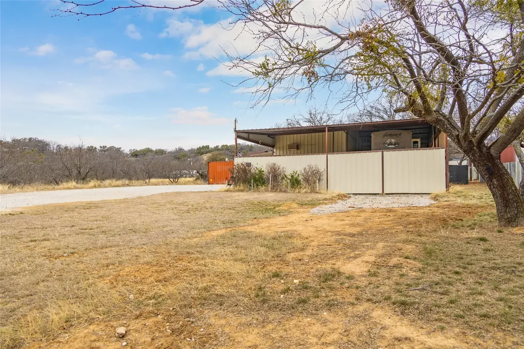 2050 Glen Oaks Drive May TX 76857