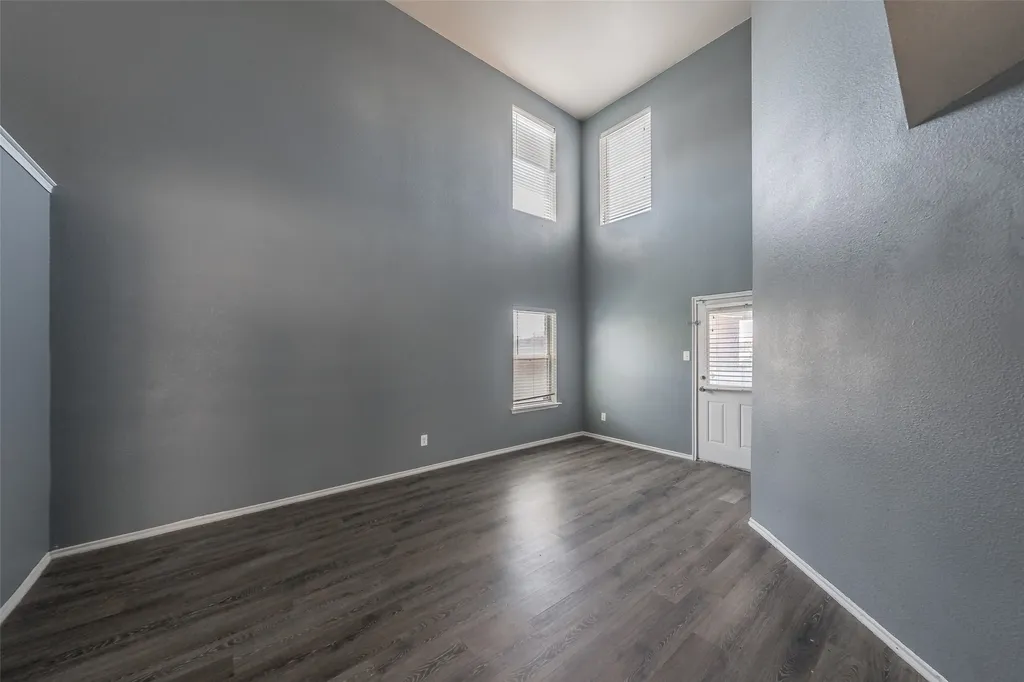 1758 Overlook Drive Lancaster TX 75146