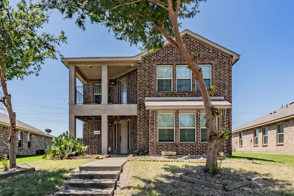 1758 Overlook Drive Lancaster TX 75146