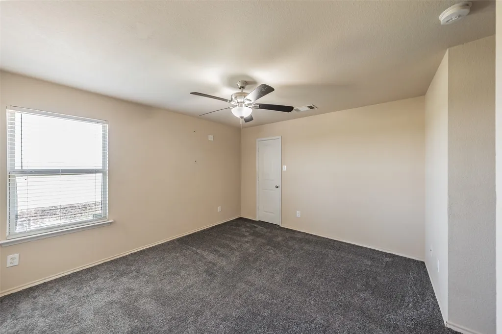 1758 Overlook Drive Lancaster TX 75146