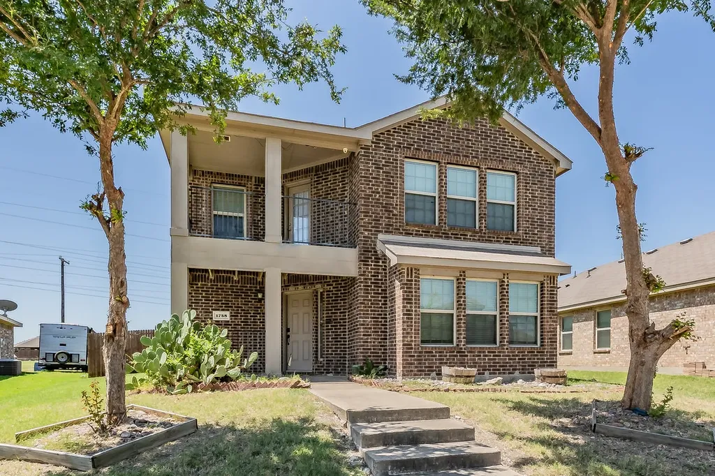 1758 Overlook Drive Lancaster TX 75146