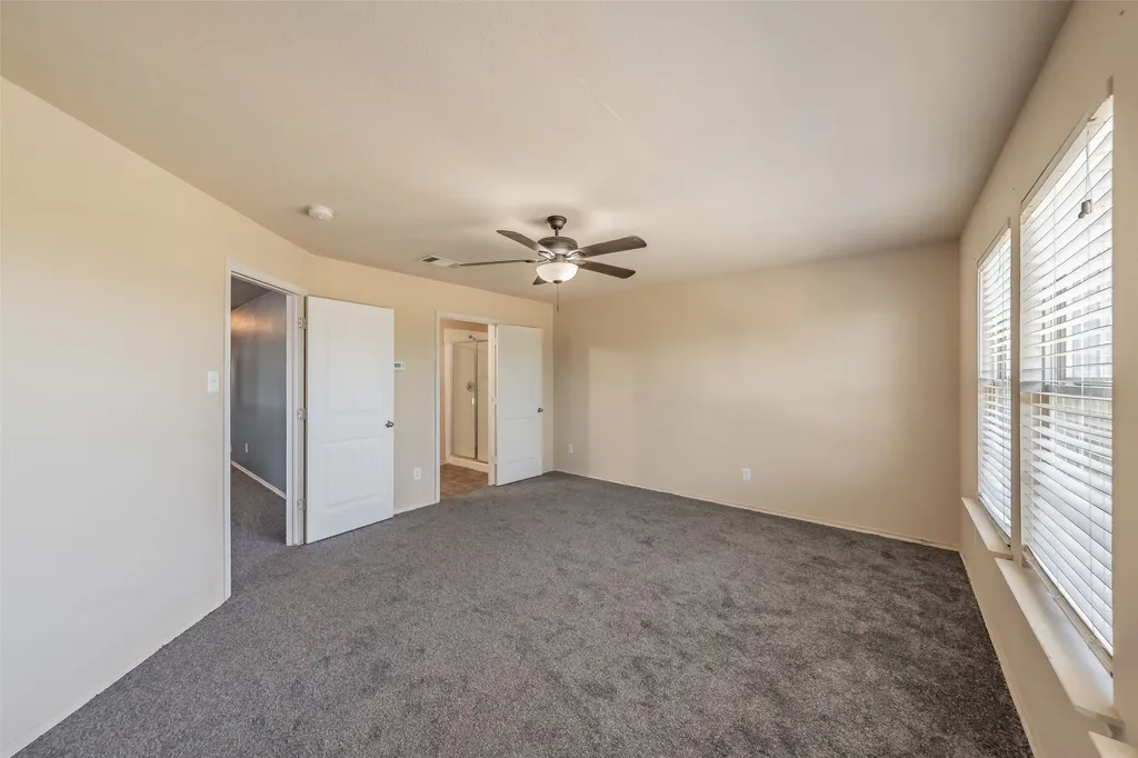 1758 Overlook Drive Lancaster TX 75146