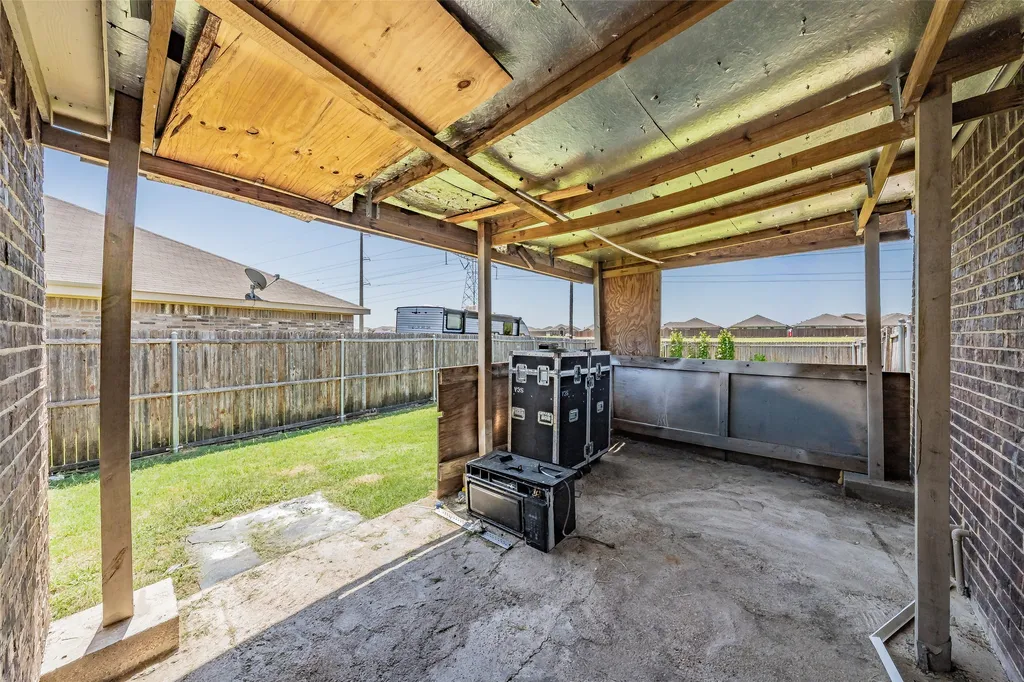 1758 Overlook Drive Lancaster TX 75146