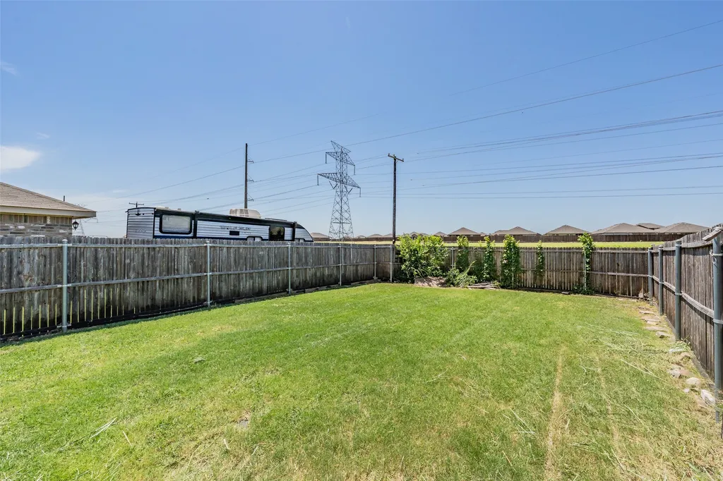 1758 Overlook Drive Lancaster TX 75146