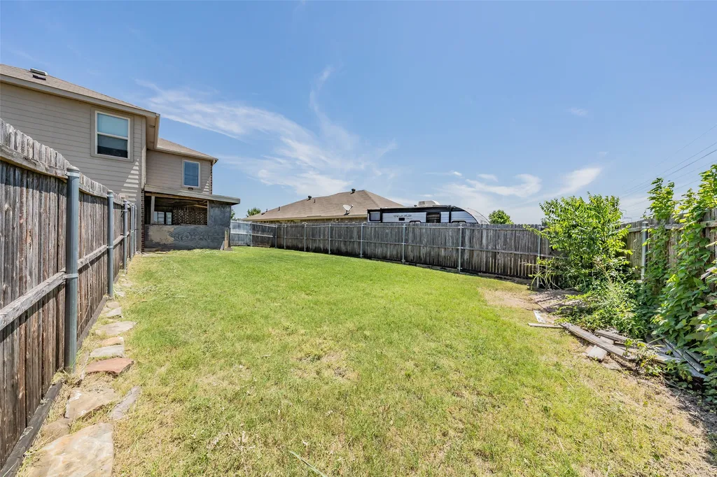 1758 Overlook Drive Lancaster TX 75146