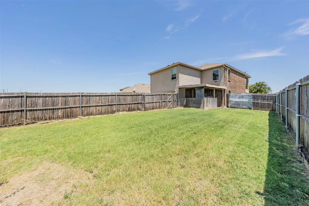 1758 Overlook Drive Lancaster TX 75146