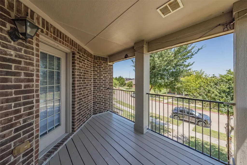1758 Overlook Drive Lancaster TX 75146