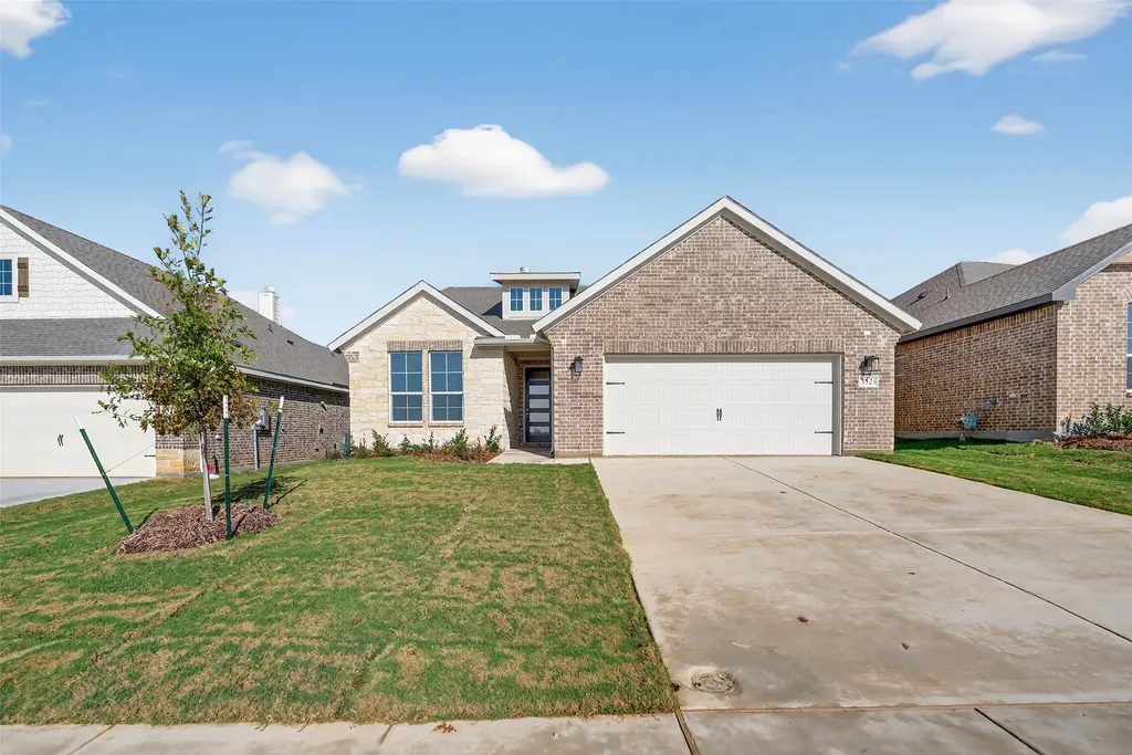 3521 Helena Street Gainesville TX 76240