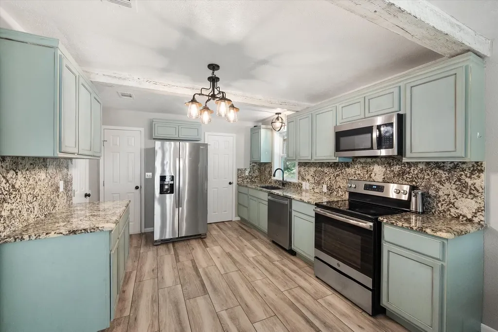 3817 NW County Road 0010 Corsicana TX 75110