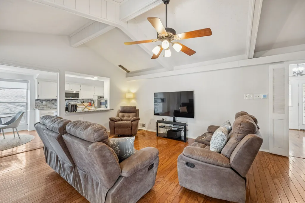 9740 Dartridge Drive Dallas TX 75238