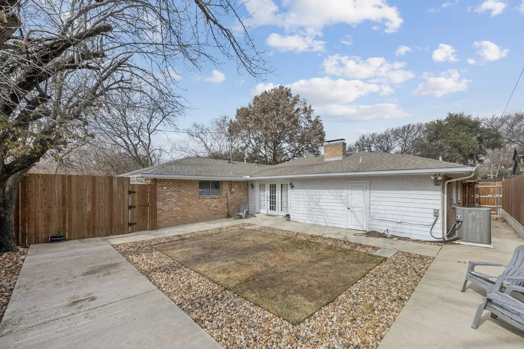9740 Dartridge Drive Dallas TX 75238