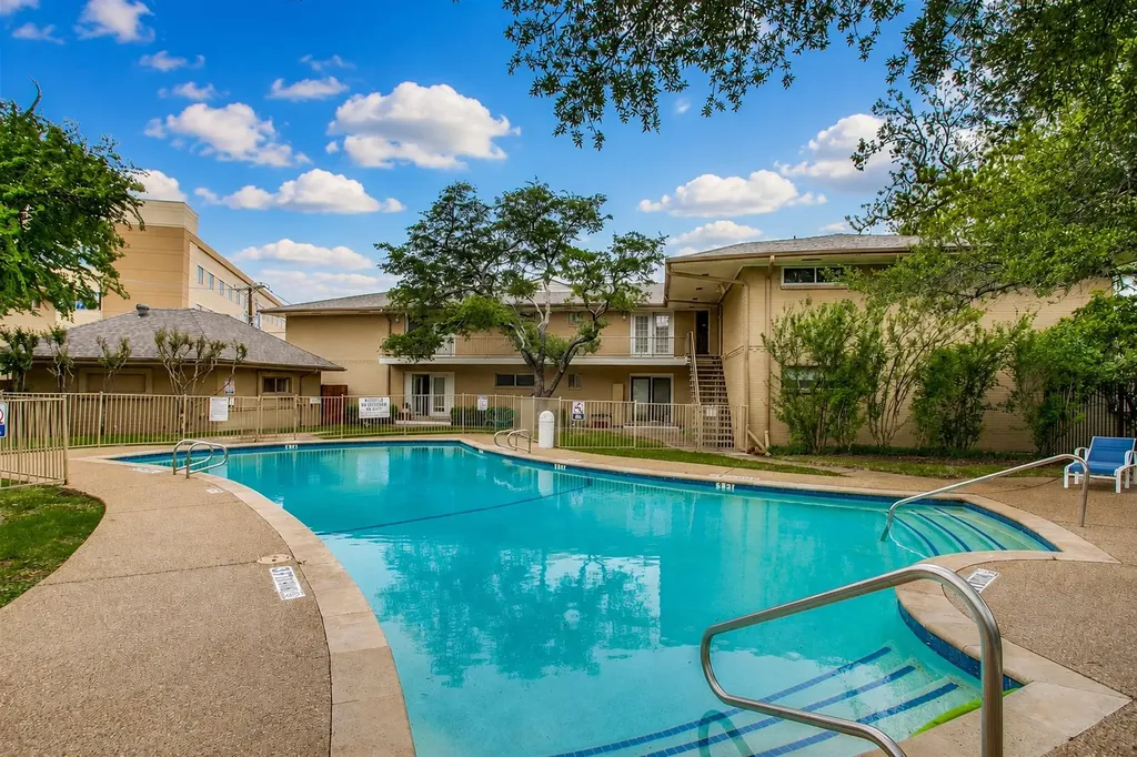 11128 Valleydale Drive Dallas TX 75230