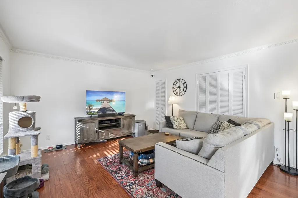 11128 Valleydale Drive Dallas TX 75230