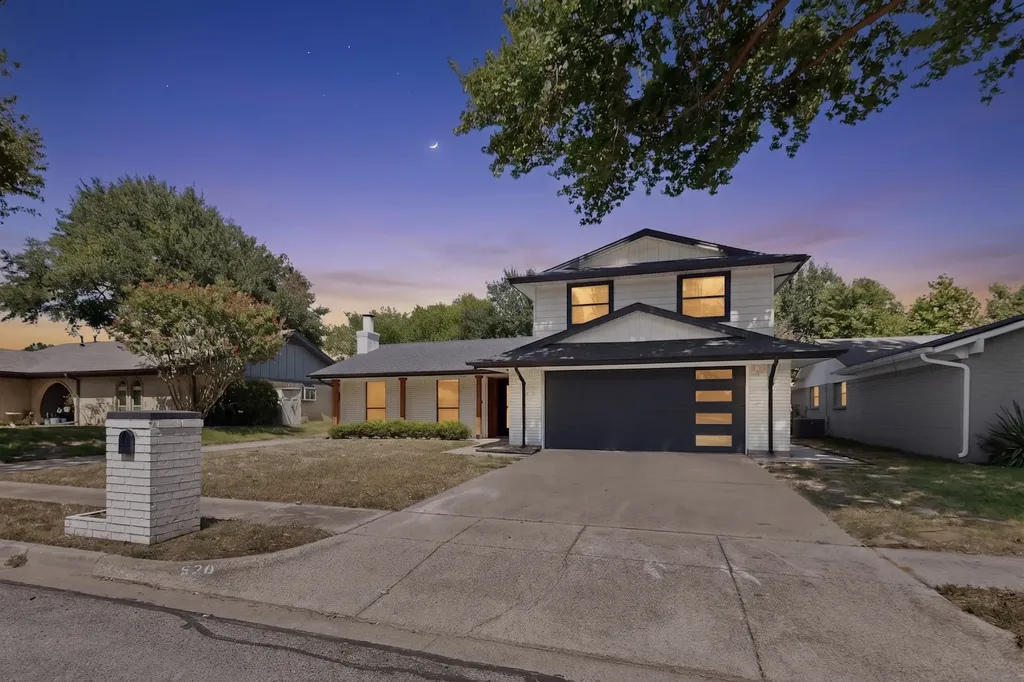 928 Columbus Court Bedford TX 76022
