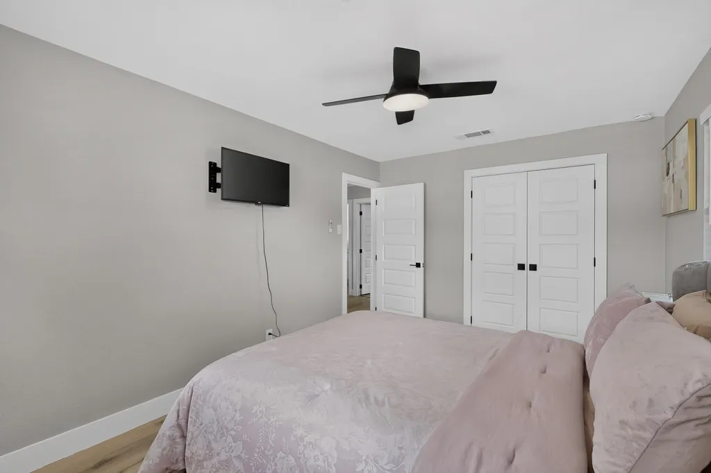 928 Columbus Court Bedford TX 76022