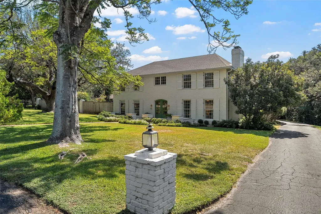 6710 Fish Pond Road Waco TX 76710