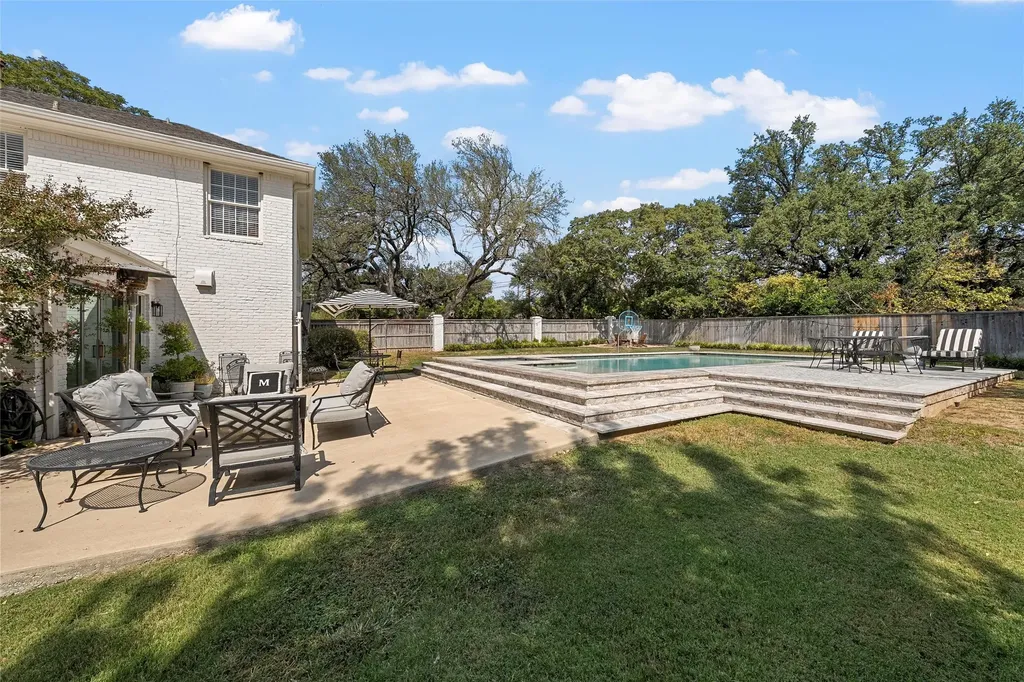 6710 Fish Pond Road Waco TX 76710