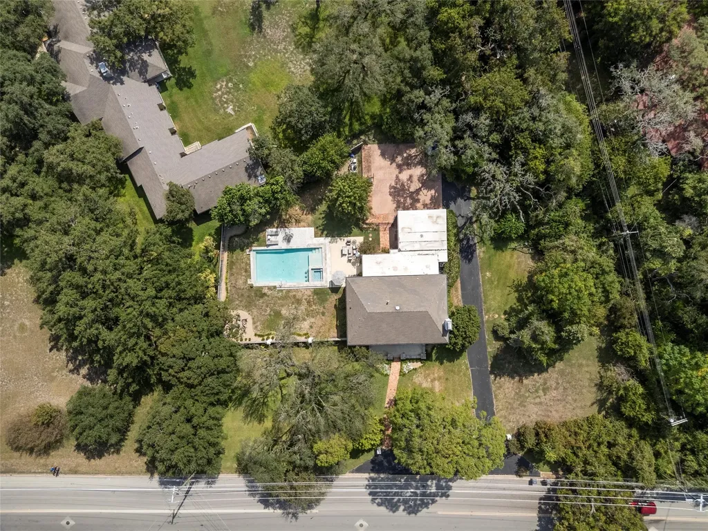 6710 Fish Pond Road Waco TX 76710