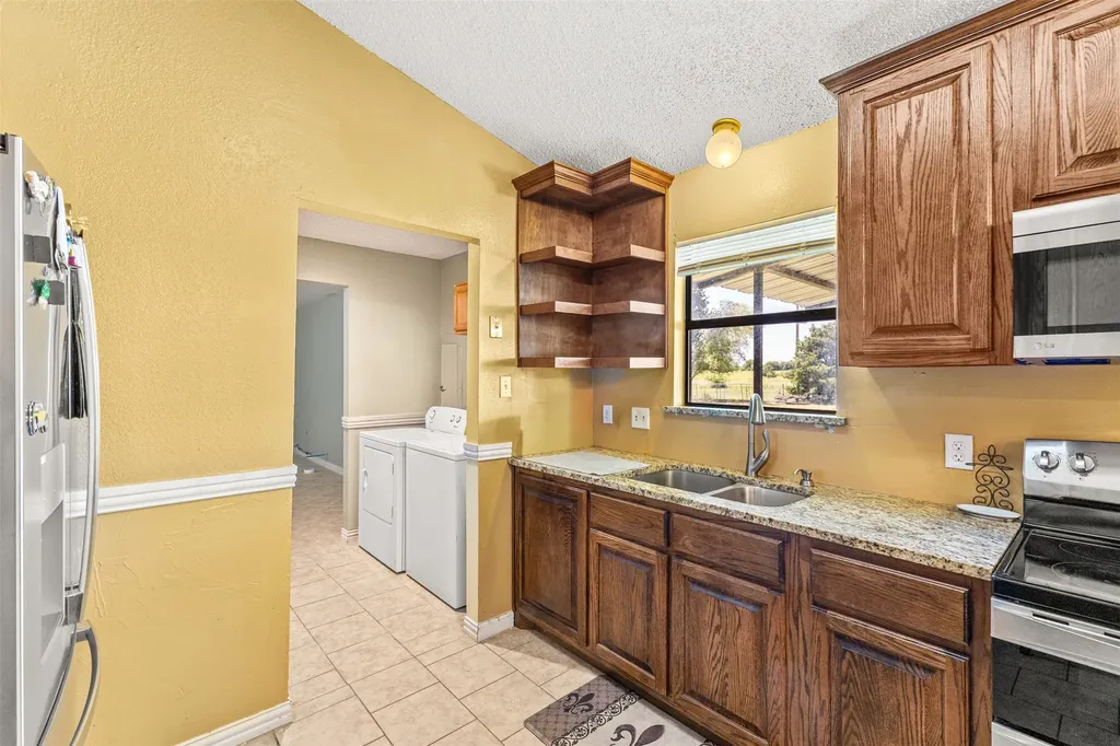 1523 Pheasant Drive Venus TX 76084