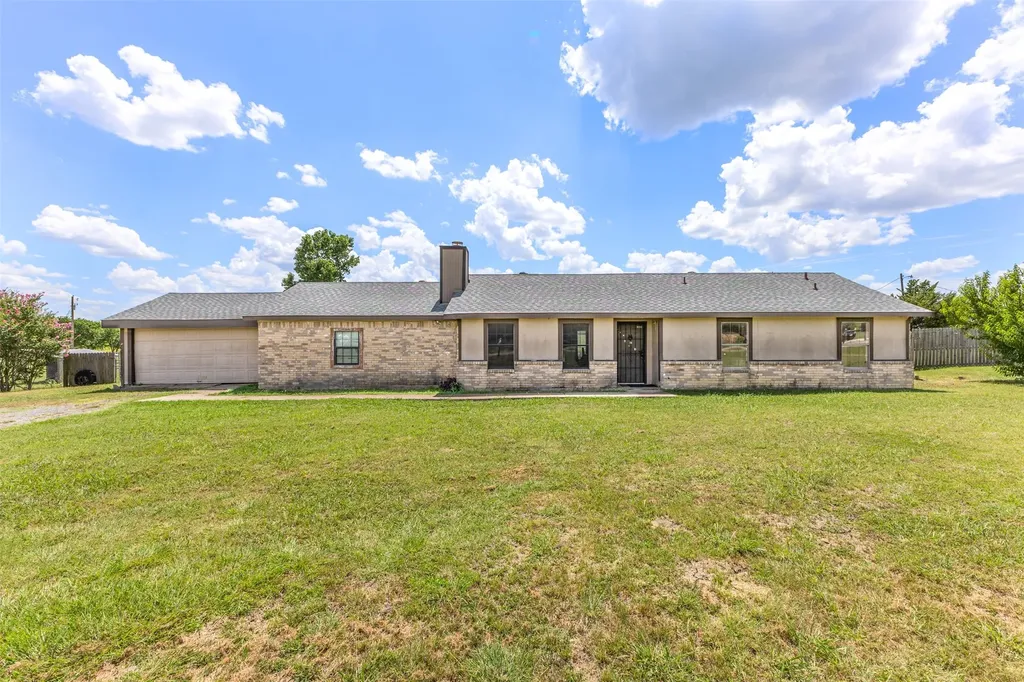 1523 Pheasant Drive Venus TX 76084