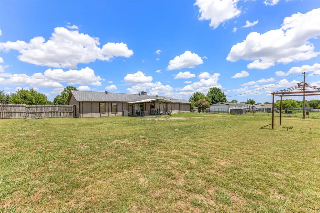 1523 Pheasant Drive Venus TX 76084