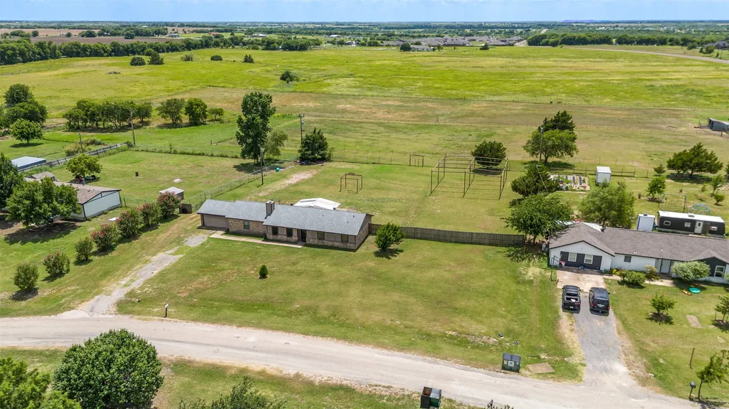 1523 Pheasant Drive Venus TX 76084
