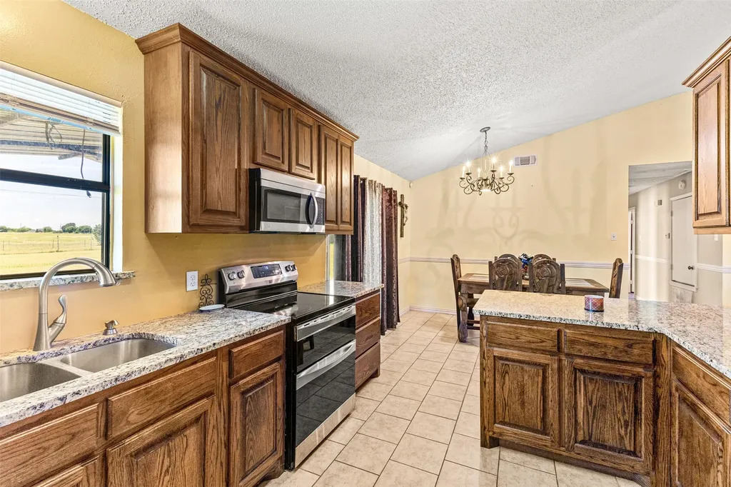 1523 Pheasant Drive Venus TX 76084