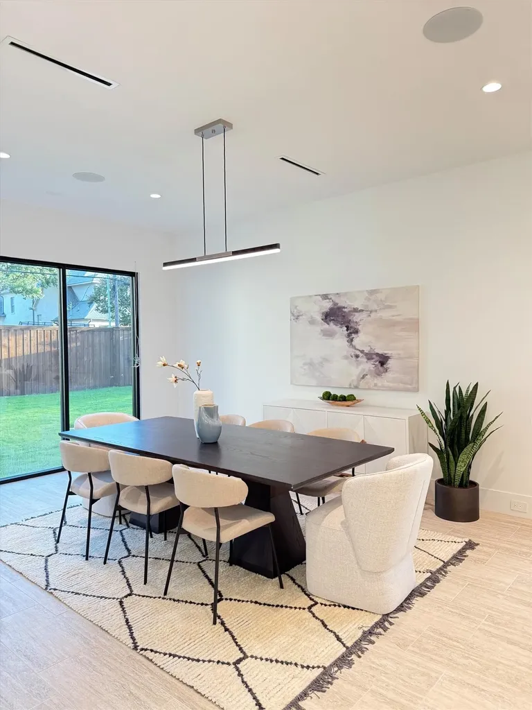 6466 Royal Lane Dallas TX 75230