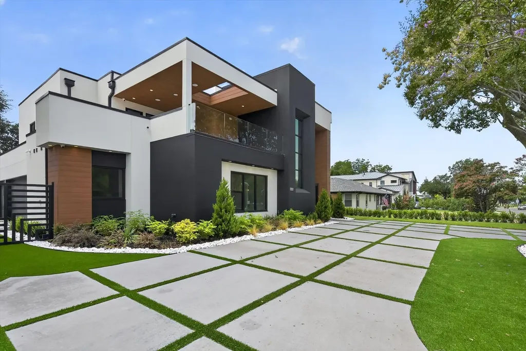 6466 Royal Lane Dallas TX 75230