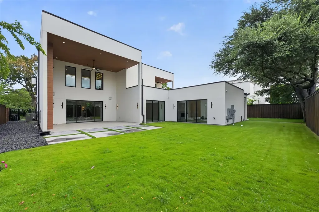 6466 Royal Lane Dallas TX 75230