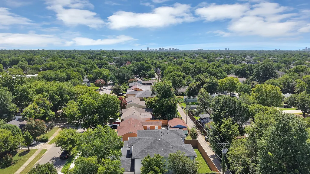 3724 Highgrove Drive Dallas TX 75220