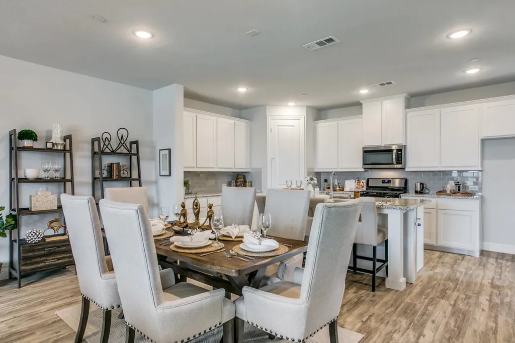 935 Ponds Edge Lane Euless TX 76040