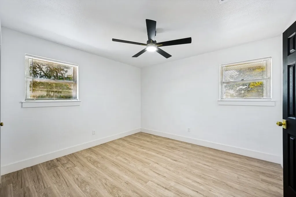 317 Cedar Creek Court Fort Worth TX 76103