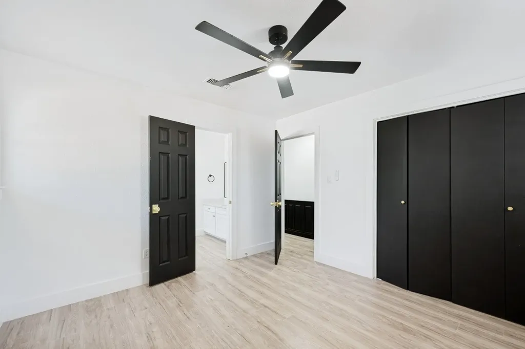 317 Cedar Creek Court Fort Worth TX 76103